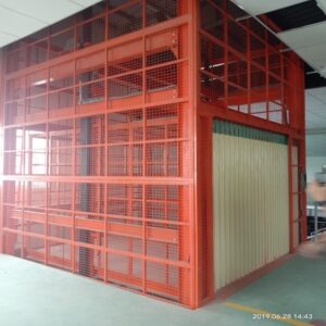 thang tải hàng 2000kg