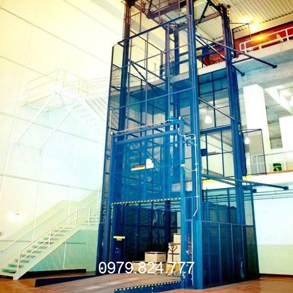 thang-toi-hang-750-kg thang tời hàng 750kg